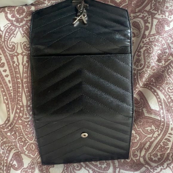 Authentic YSL fold wallet - Picture 5 of 9